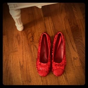 Red sequins shoes!!